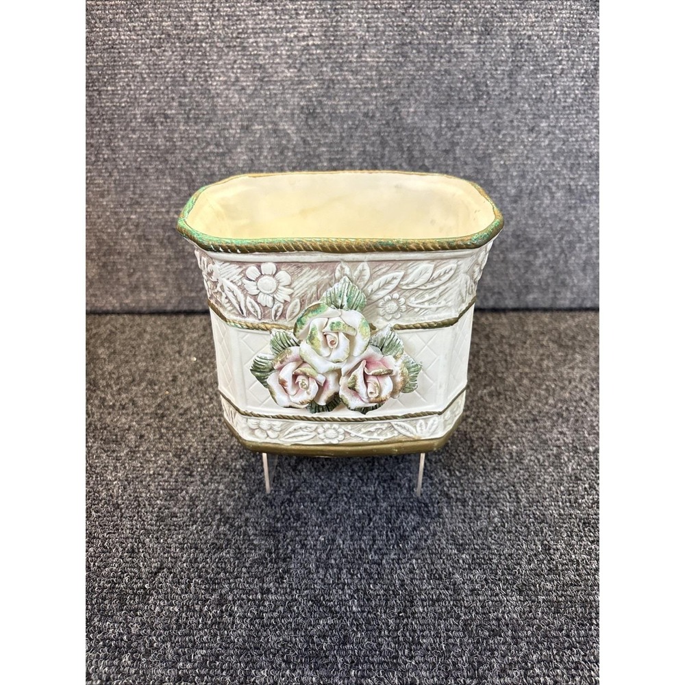 Vtg~Victorian Porcelain Basket Planter/Vase~Roses/Gold